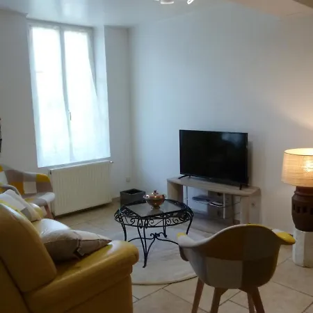 Home Vacances 4 Etoiles Par Cdt Dordogne Le Pizou Exterior photo